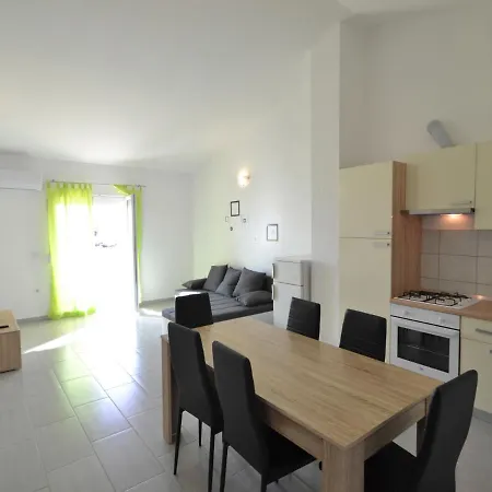 Ivan-1 By Interhome * Maslenica