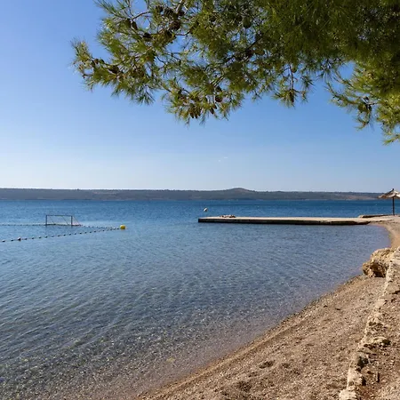 Ivan-1 By Interhome Maslenica